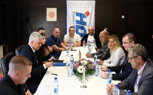 Što se događa s HDZ-om u Bosni? Stranku napustio i predsjednik GO Zenica