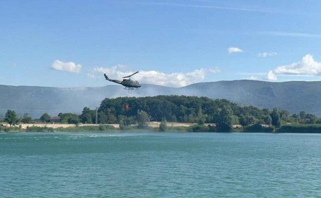 Požar kod Drvara gori četvrti dan, ugroženo dvadesetak kuća