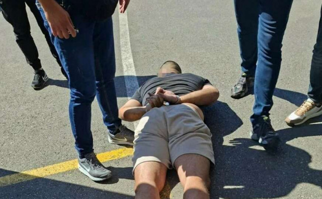 Uhićen suradnik kavačkog klana, pronađeno 4,2 kilograma droge i blindirani Audi
