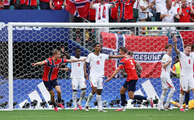 Navijači diljem svijeta ogorčeni: Tvrde da je FIFA pokrala Norvešku protiv Engleske