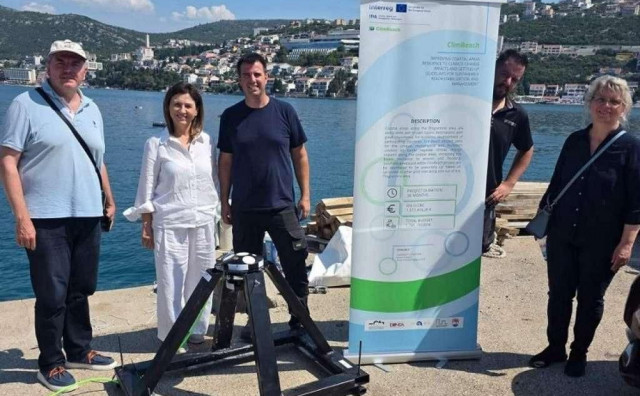 U Neumu postavljen mjerni uređaj za praćenje valova i morskih struja