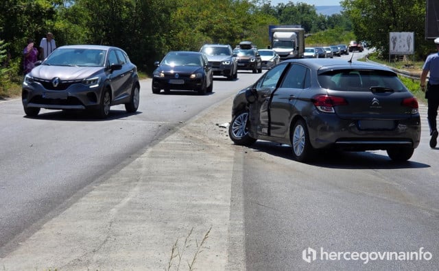 Velike gužve u Mostaru zbog prometne nesreće