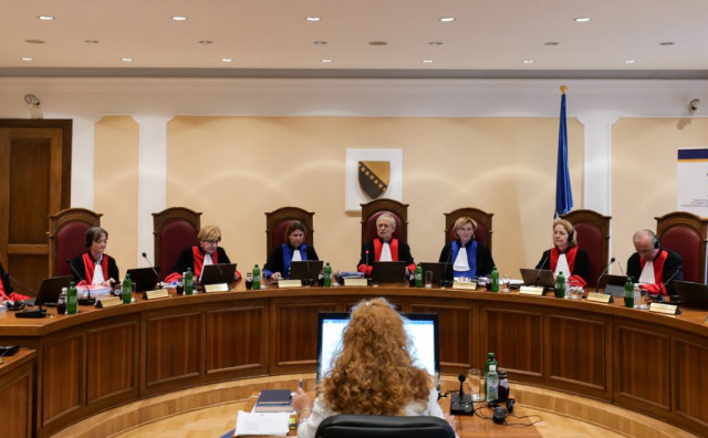 Odredbe po kojima je osuđen Dodik u skladu su s Ustavom