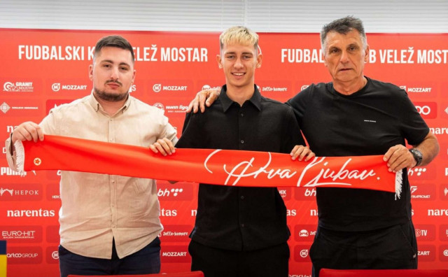  Vedad Abidović Velež