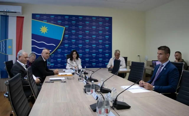 Sjednica Vlade HNŽ-a na kojoj se trebao donijeti Zakon o šumama otkazana: Ministri SDA i SDP-a nisu došli