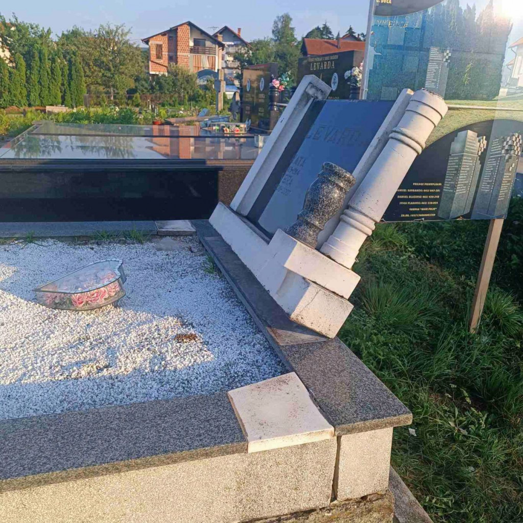 vandalizam groblje kod Travnika