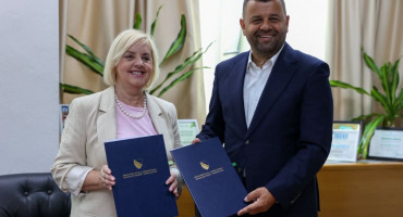 Ministarstvo za ljudska prava i izbjeglice BiH i BH Novinari potpisali su memorandum kojim se jača pravna i institucionalna zaštita novinara i medijskih radnika.