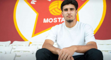 Mladi stoper iz omladinskog pogona PSG-a potpisao je za Velež ugovor na dvije godine uz mogućnost produljenja.