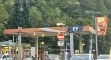 Pljačka benzinske Konjic