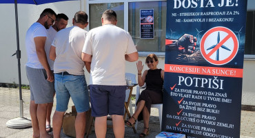 Potpisivanje peticije u Tomislavgradu