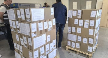 SIP BiH počeo je slati glasačke listiće za Opće izbore. Izvan BiH registrirano je 48.078 birača, a oko 5.000 prijava je odbijeno.