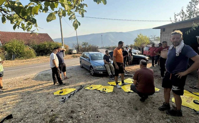 Mostarci kupili novi automobil susjedu koji je bez svog ostao u požaru
