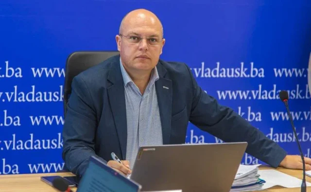 SDA, DF i SBiH nisu uspjeli: Ružnić ostaje premijer Vlade USK