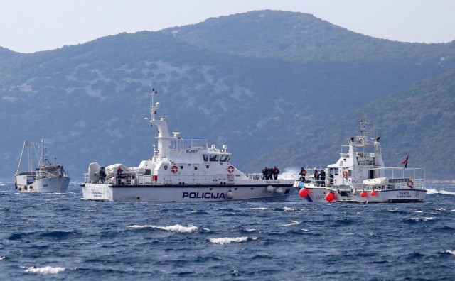 Hrvatske spasilačke službe se nadaju da bi mladi Portugalci još uvijek mogli biti živi