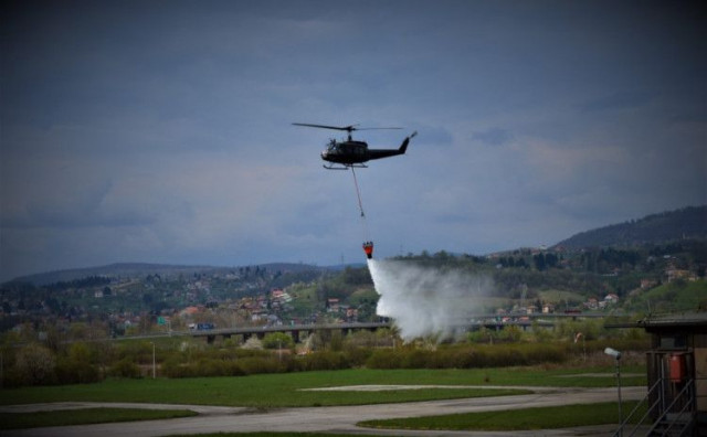 Požar kod Konjica gasi helikopter iz Zenice