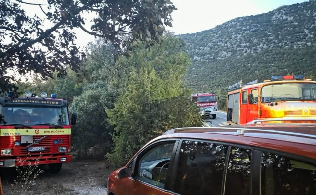 Požar u Buhovu i Hamzićima pod kontrolom, Air Tractor izviđa opožareno područje