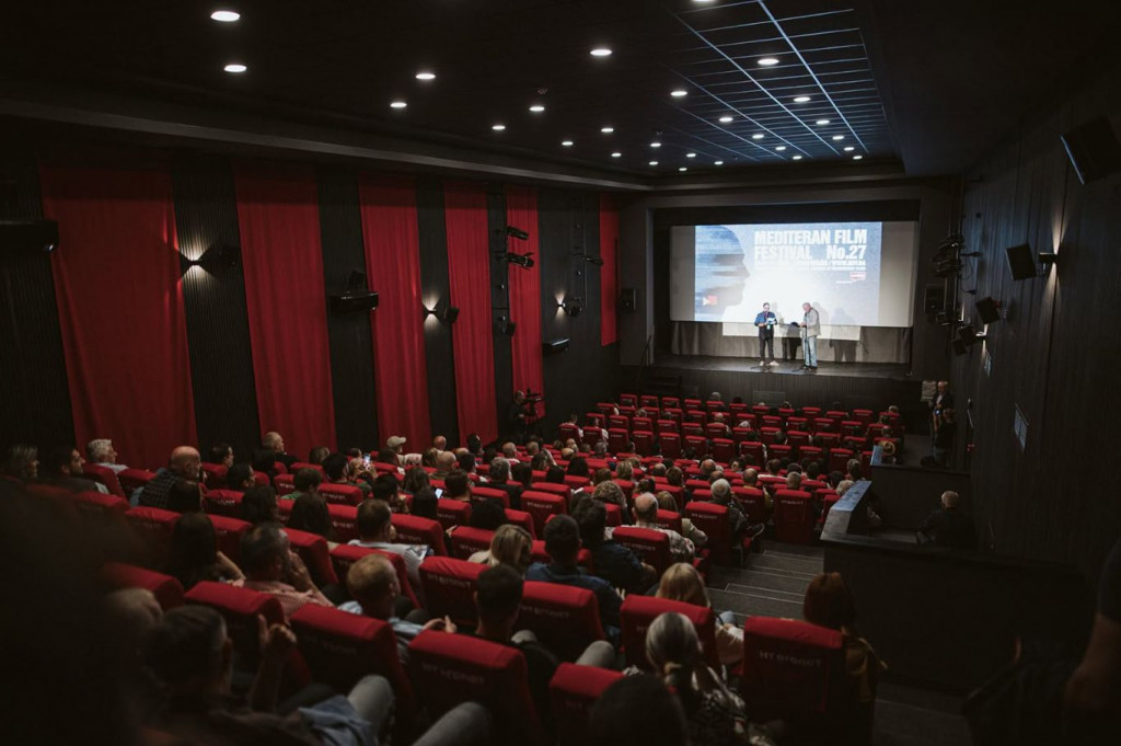 Filmom „Planina“ u prepunom kinu Borak otvoren je 27. Mediteran Film Festival. Program donosi i projekcije na otvorenom te film Zdenka Jurilja.