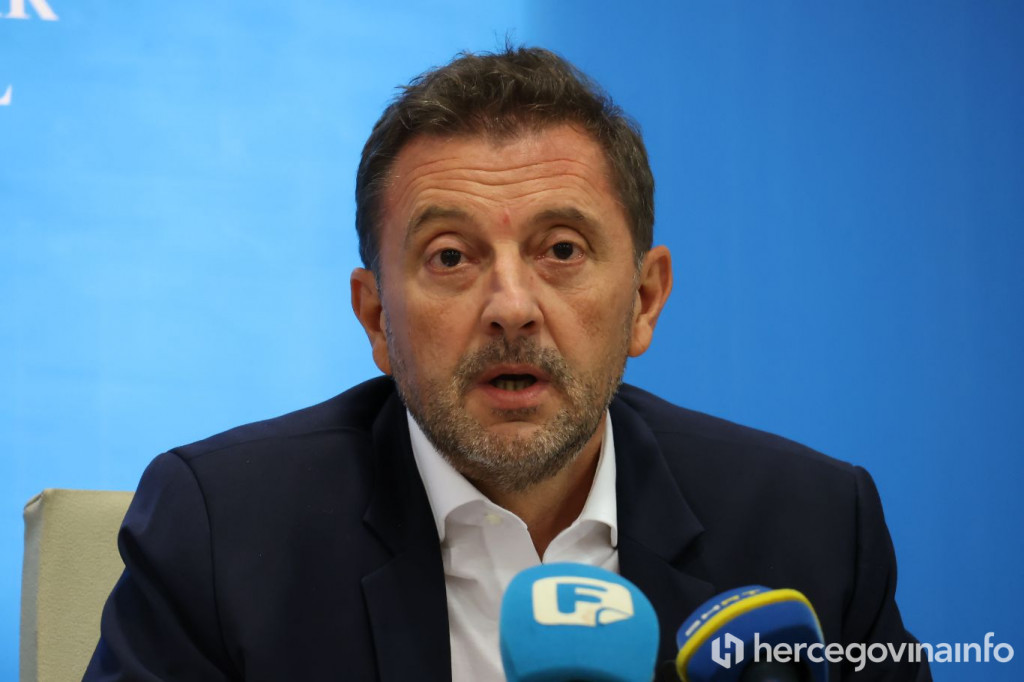 Kordić poimenice prozvao suce i inspektore, najavio prijave: „Ovdje možete na sudu dobiti dokument kakav želite“