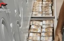 Talijanski karabinjeri pronašli su 3,2 milijuna eura skrivenih u zidovima kuće kod Napulja. U akciji protiv klana Angelino uhićene su 34 osobe.