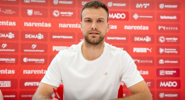 Almir Aganspahić Velež