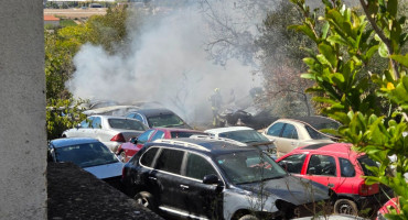 auto otpad Mostar Gnojnice požar