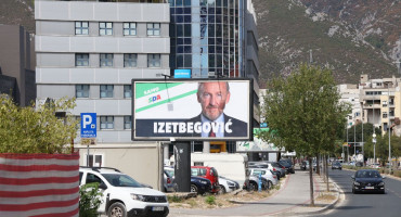 Izborni plakati u Mostaru