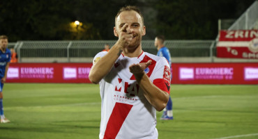 Zrinjski je u hercegovačkom derbiju svladao Široki Brijeg 2:1. Bilbija je zabio dvaput, a Karačić obranio jedanaesterac Virgiliju.