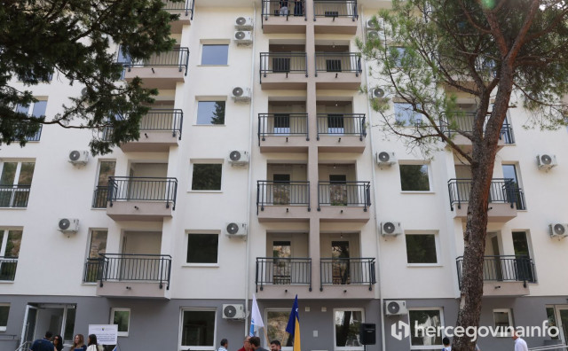U Mostaru uručeni ključevi stanova za 24 obitelji