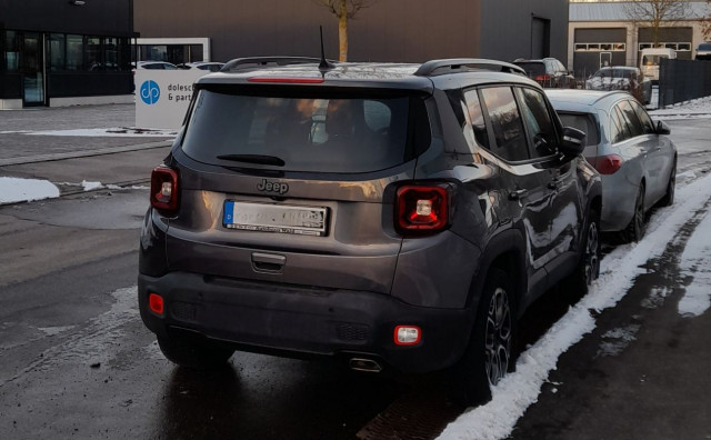 U Posušju vozio ukradeni Jeep iz Italije i predao krivotvorenu ispravu