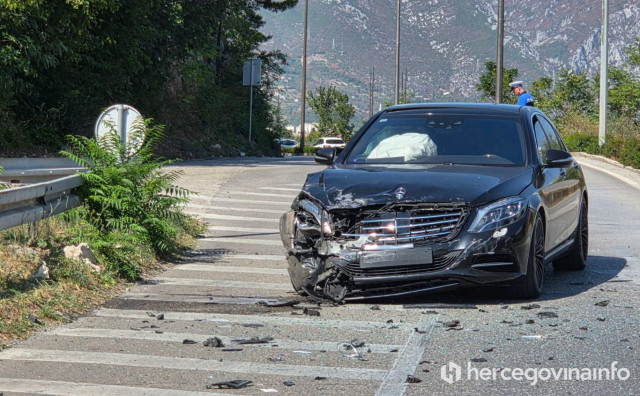 Mostar: U nesreći u Rodoču ozlijeđeno osam osoba, jedna teško