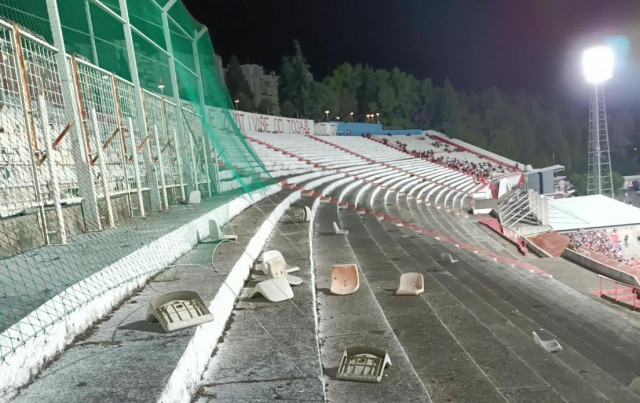 FOTO Ovo je tribina nakon divljanja Veležovih navijača