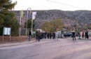 Devetnaest otpuštenih radnika Komunalnog Mostar jutros se okupilo u Opinama i vratilo na posao na temelju privremenih sudskih mjera.