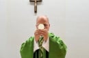Papa Lav XIV. slavio misu u bolnici