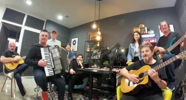 Pjesma Zakletva Halid Bešlić