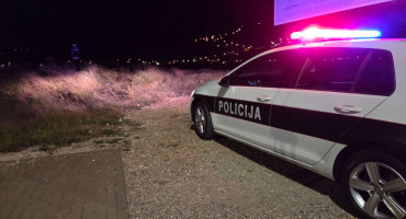policija noć rotacije