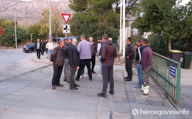 Povratak u Komunalno uz zahtjev za odlazak Senkić: Radnici očekivali da im se nadležni ispričaju