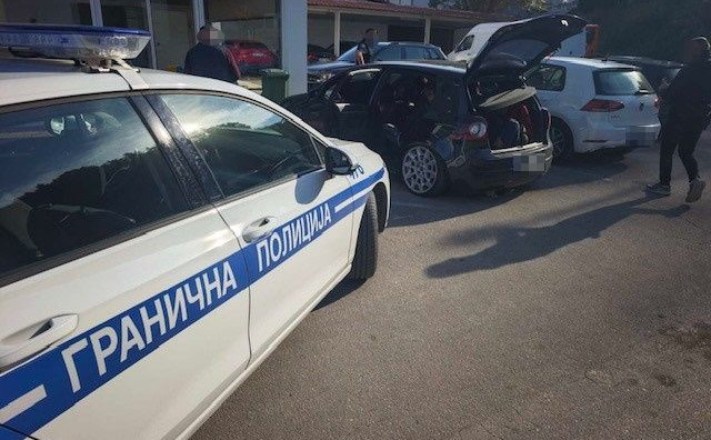 Državljanka BiH krijumčarila sedam stranih državljana