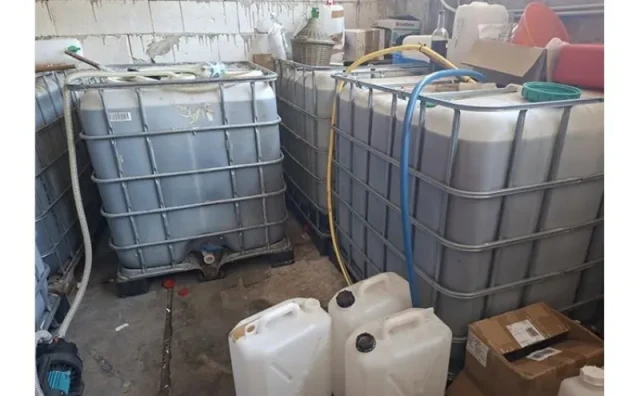 Hrvatska Carina prodaje 4.900 litara rakije po niskoj cijeni