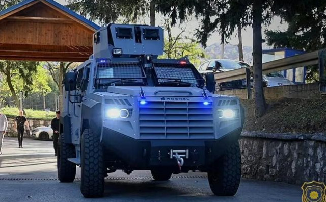 Roshel Senator APC oklopno vozilo