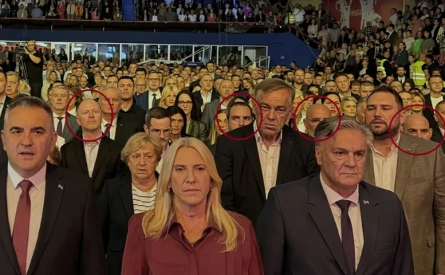 Smith, Garcia, LaCivita i Blair na predizbornom skupu SNSD-a