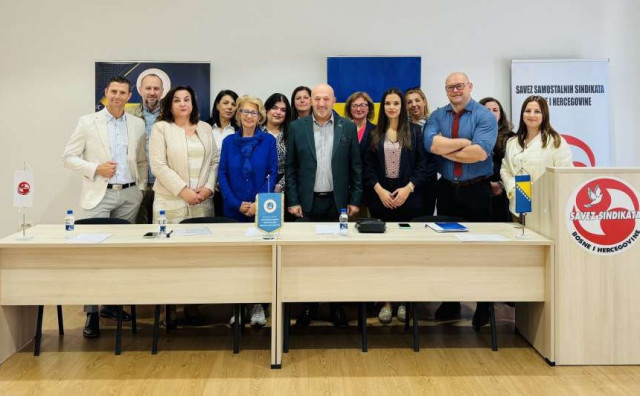 Unutarnji revizori u FBiH osnovali su sindikalnu organizaciju radi zaštite radnih prava i boljeg položaja. Za predsjednika je izabran Kenan Dželilović.
