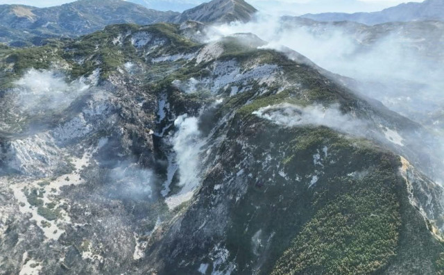 Vjetar otežava djelovanje helikoptera