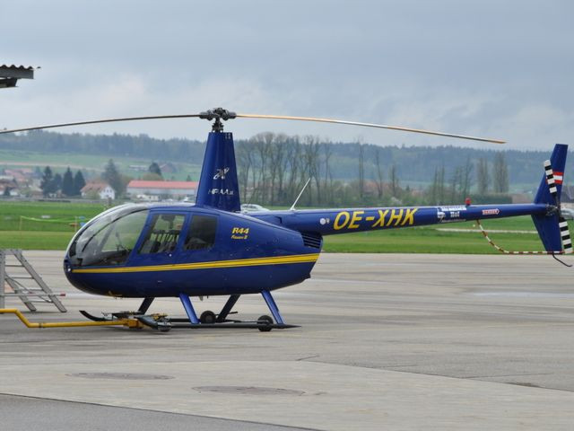 Helikopter austrijskog skijaškog skakača posljednji put lociran u Hrvatskoj, a sada je hit na internetu